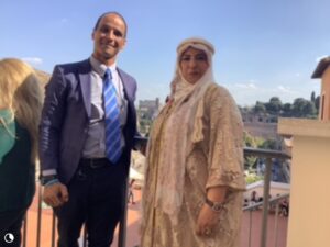 الإعلامي إكرامي هاشم مع سفيرة الفن العربي